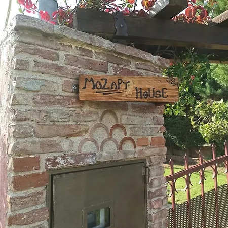 Mozart House * Amarinto