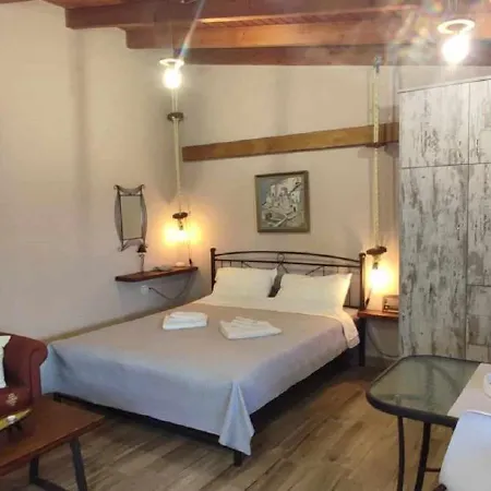 Mozart House * Amarynthos