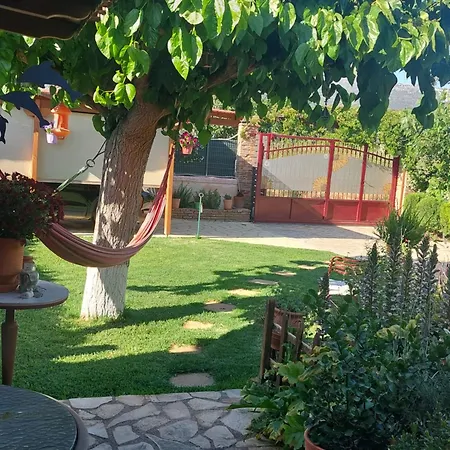 Mozart House Appartamento Amarynthos